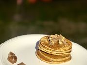 Una foto de pancakes de avena sin huevo