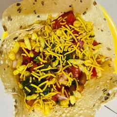 A picture of Papad bhel.