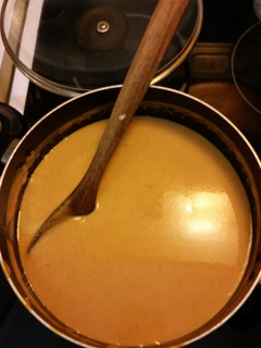 A picture of Pumpkin Soup - low calorie, super-easy.