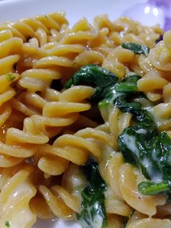 Una foto de Pasta de lentejas con espinacas