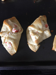 A picture of Crab-Filled Crescent Wontons.