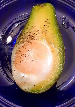 Foto di Avocado con uovo al forno