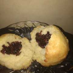 A picture of Donat empuk dan endolita.
