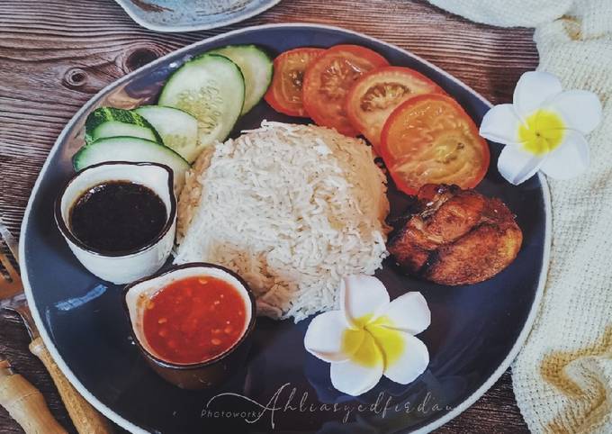 Nasi ayam ulala