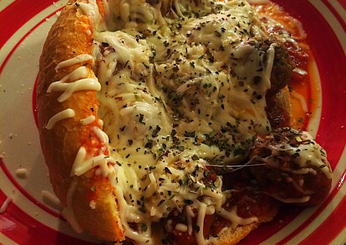 Easy Cheesy Meatball Subs Recipe By Mishaschef Cookpad 