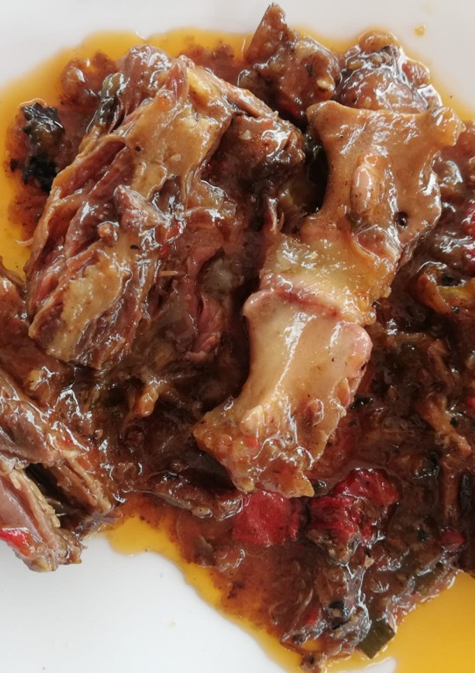 Una foto de Rabo de toro en salsa con especias