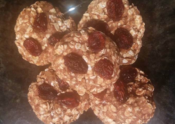 Recipe of Award-winning Skinny Banana Oatmeal Bites