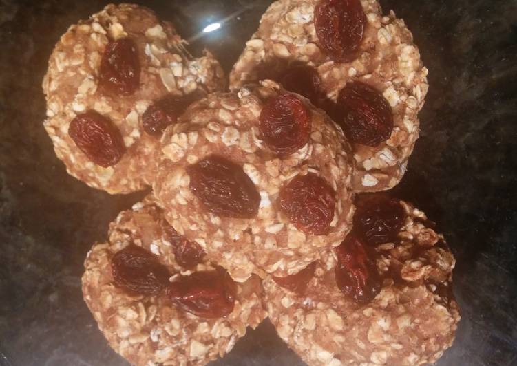 Recipe of Super Quick Homemade Skinny Banana Oatmeal Bites