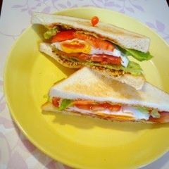 A picture of BLT Egg Sandwich.