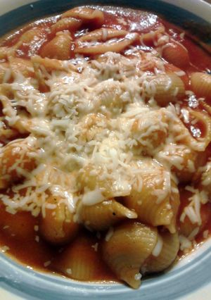 A picture of Red Macaroni.