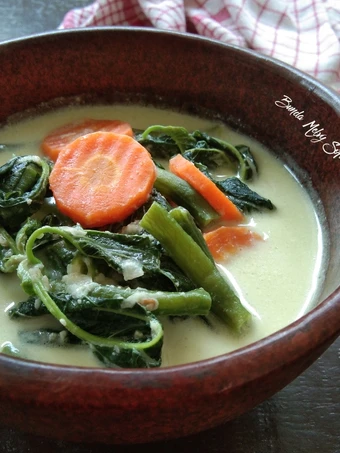 Langkah Mudah untuk Membikin Resep Bobor Bayam Wortel Kacang Panjang yang Menggugah Selera Anti Ribet, Mantap