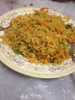 صورة لوصفة اندومي بالخضرا