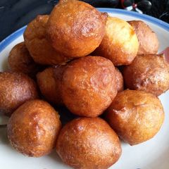 A picture of Puff puff(panke).