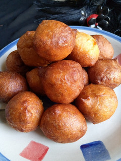 A picture of Puff puff(panke).