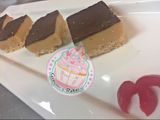 Cuadritos de chocolate y caramelo