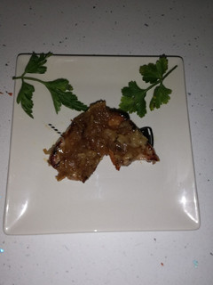 Una foto de Atún con cebolla caramelizada