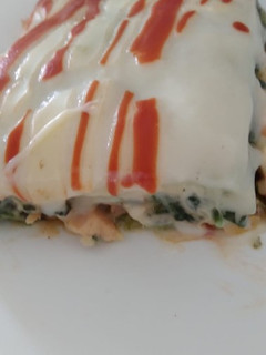 Una foto de Lasaña de espinacas relleno de pollo y espinaca