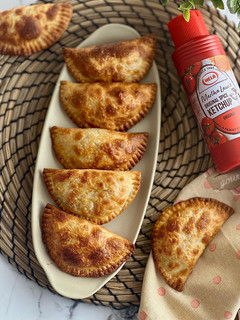 Una foto de Empanadillas de pollo y queso