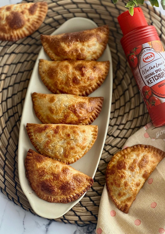 Una foto de Empanadillas de pollo y queso