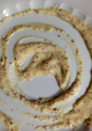 Una foto de Salsa light con mostaza (para sustituir mayonesa)