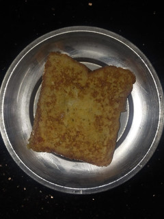 பிரெட் ஆம்லெட்(bread omelette recipe in tamil) செய்முறை முக்கிய புகைப்படம்