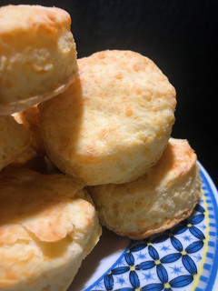 Una foto de Scones de queso