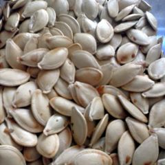 A picture of Roasted spicy pumpkin seeds.