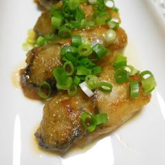 A picture of Stir-fried Oysters with Ponzu Sauce.