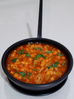 દૂધી ચણા ની દાળનું શાક (Dudhi Chana Dal Shak Recipe In Gujarati) રેસીપી મુખ્ય ફોટો