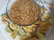 Una foto de ramen picante
