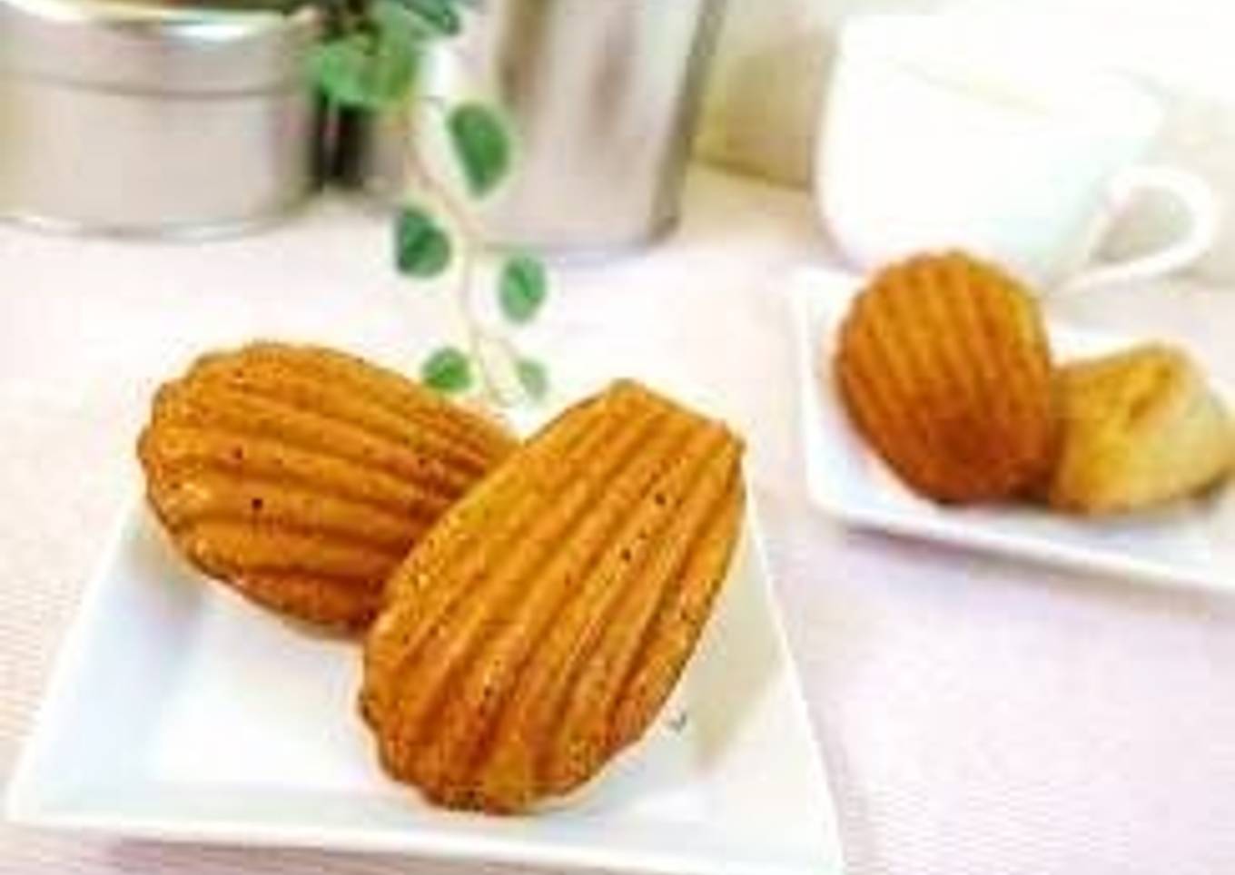 Milk Tea Madeleine
