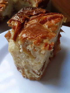 Una foto de Budín de Manzana Fácil