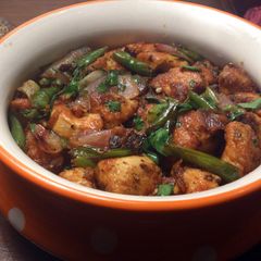 A picture of Celery chicken.