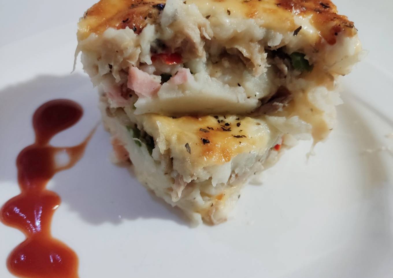 Pastel de papas con jamón, queso y pollo