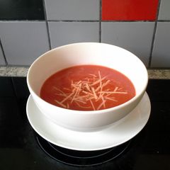 A picture of Easy Tomato Soup.