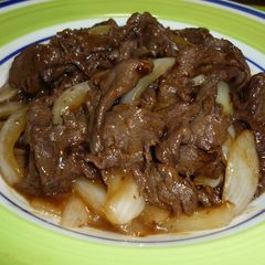 A picture of Sweet and Salty Beef and Onion Stir Fry.