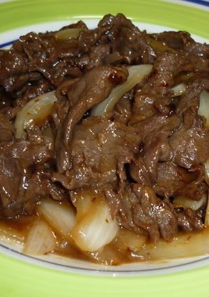 A picture of Sweet and Salty Beef and Onion Stir Fry.