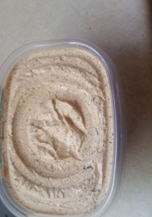 A picture of Garlic herb butter.