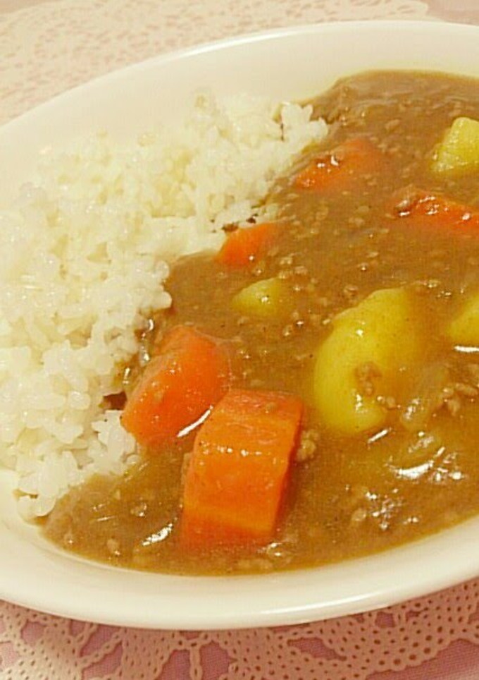 A picture of Simple Taste- Curry Made from Homemade Roux: Simple with Flour.