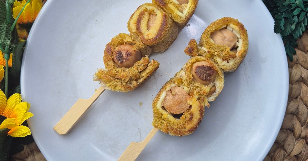 Sate sosis gulung roti keju panggang bakar sederhana cemilan anak tahun baru
