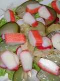 Ensalada Kanikama, pepinos, rabanitos