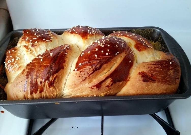 Twisted Egg Bread