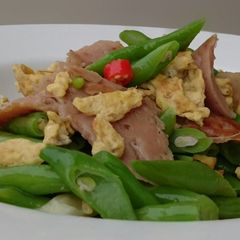 A picture of Green Bean With Spam And Egg.