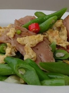 A picture of Green Bean With Spam And Egg.