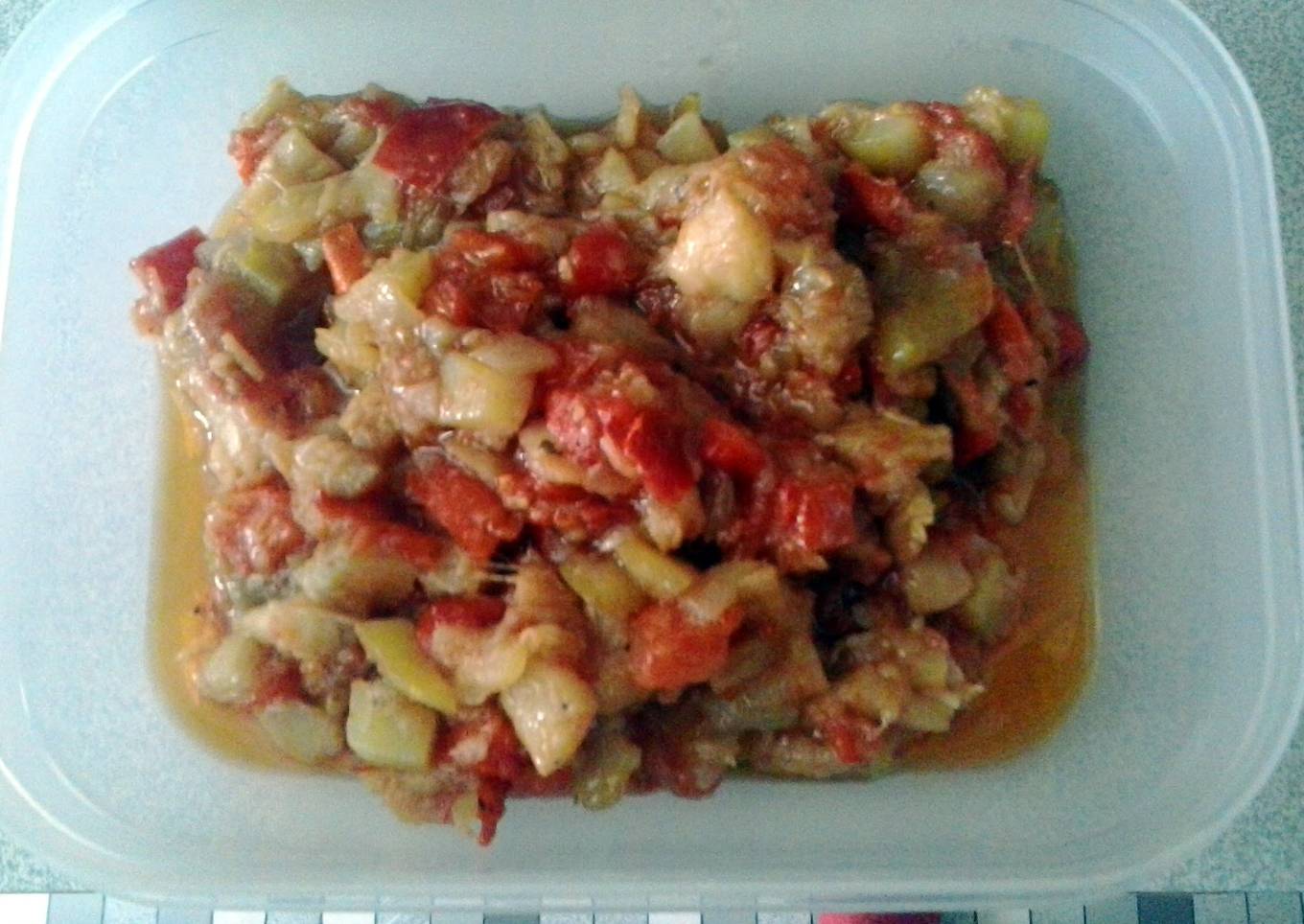 Vegetable sauce (samfaina)