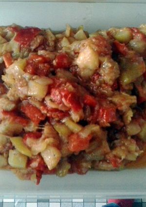 A picture of Vegetable sauce (samfaina).