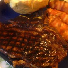 A picture of sunshine' s T- Bone steak.