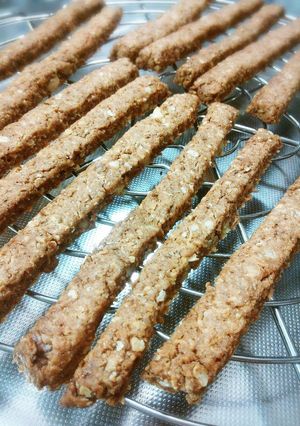 A picture of Crunchy Macrobiotic Cinnamon Nut Snack Sticks.