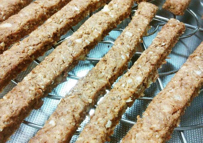Crunchy Macrobiotic Cinnamon Nut Snack Sticks