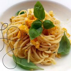 A picture of Spaghetti In Cheesy Basil Egg Sauce.